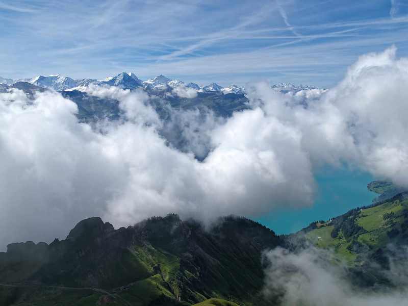 Brienzer See unter Wolken [Canon PowerShot G12]